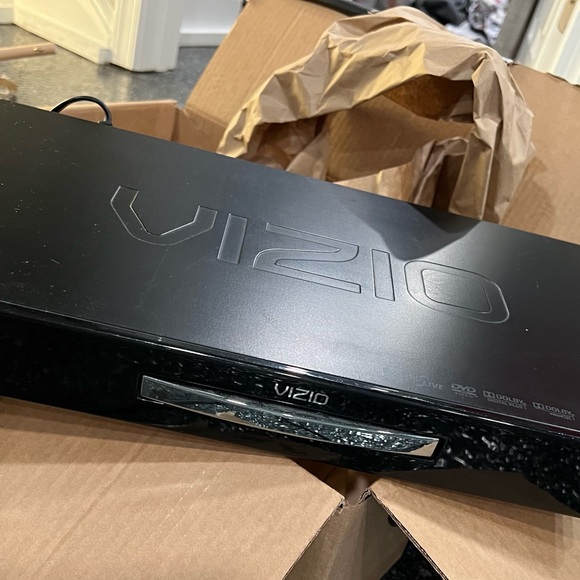 Vizio VBR220 Blu-Ray Player PLAYS BLU RAY & DVD, Tested - Picture 1 of 4